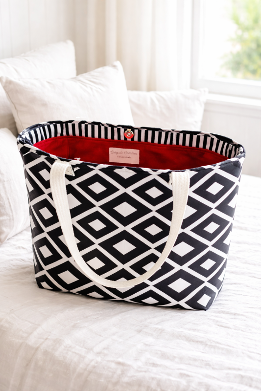 Sac imperméable graphique N et B