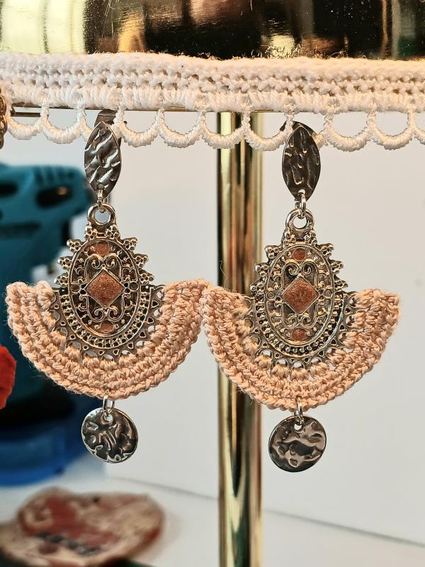 Boucles d'oreilles Anaïs crochet et pampilles